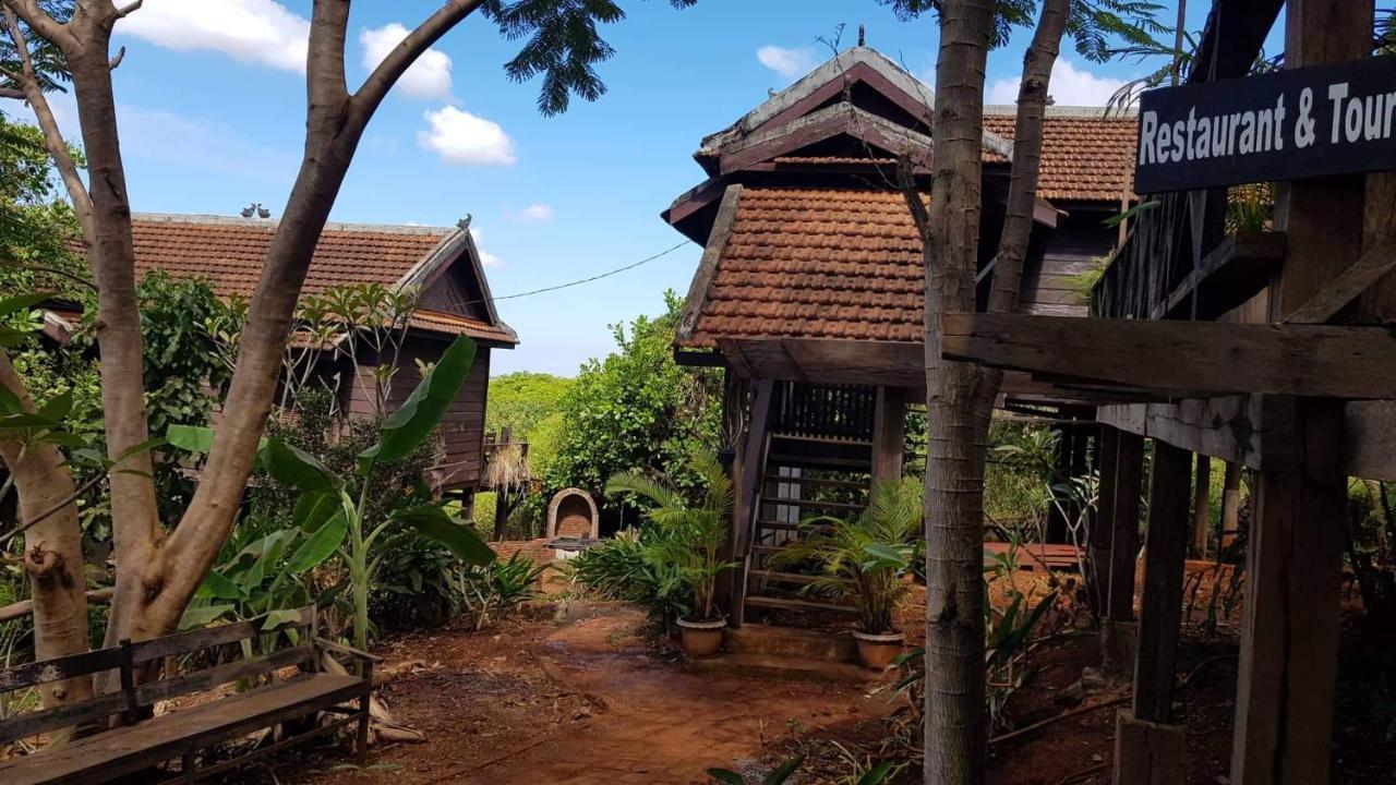 Nature House Eco-Lodge& Trekking Banlung Exterior photo