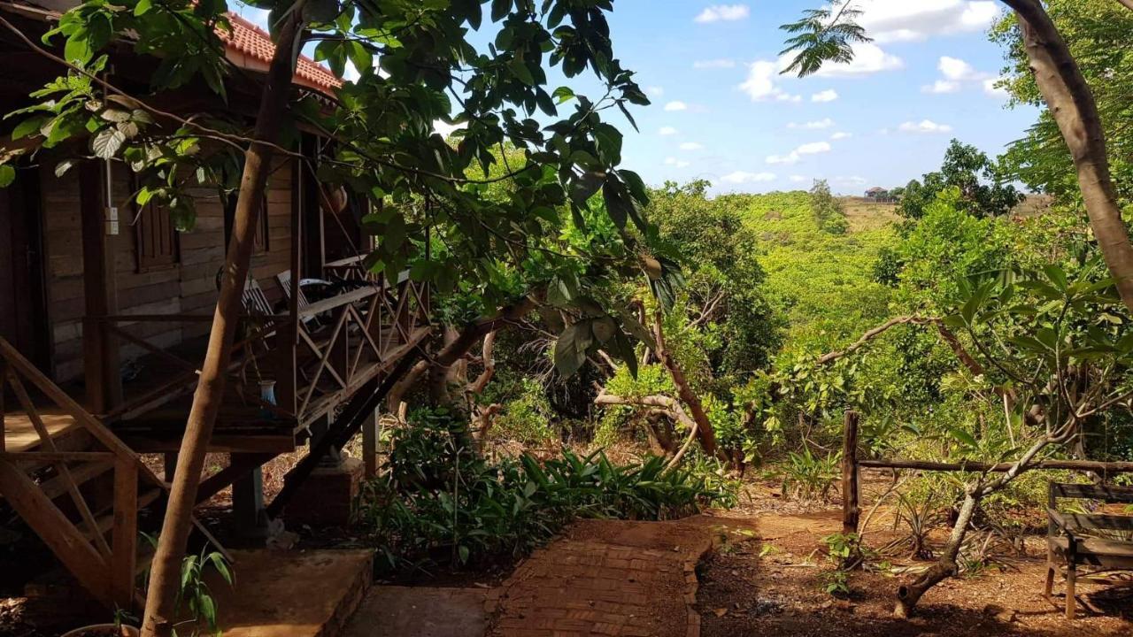 Nature House Eco-Lodge& Trekking Banlung Exterior photo