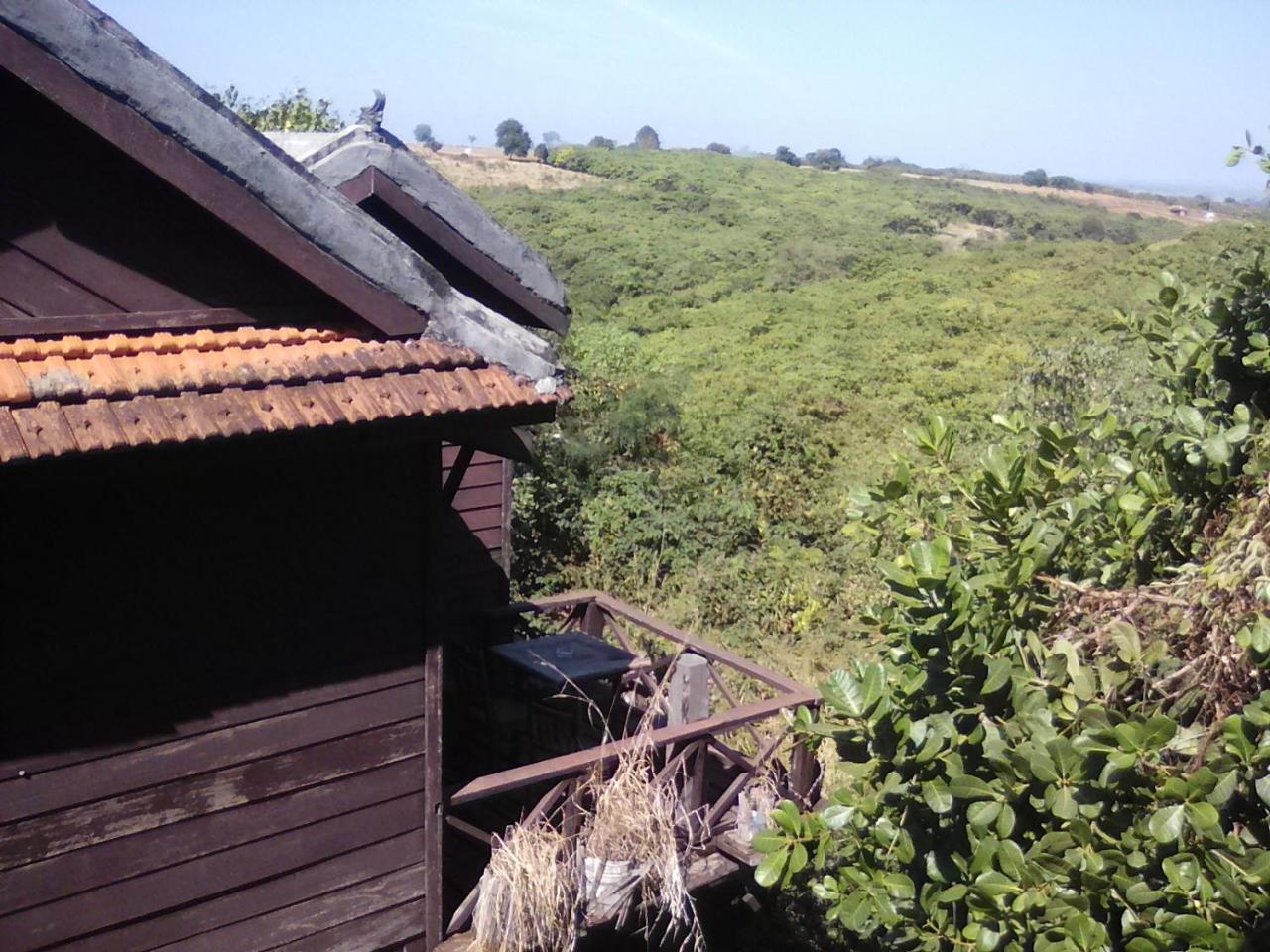 Nature House Eco-Lodge& Trekking Banlung Exterior photo