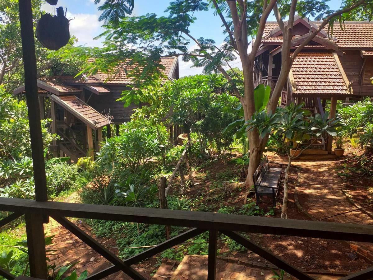 Nature House Eco-Lodge& Trekking Banlung Exterior photo